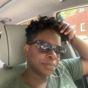 Meet your Posher, Phoenix-simone